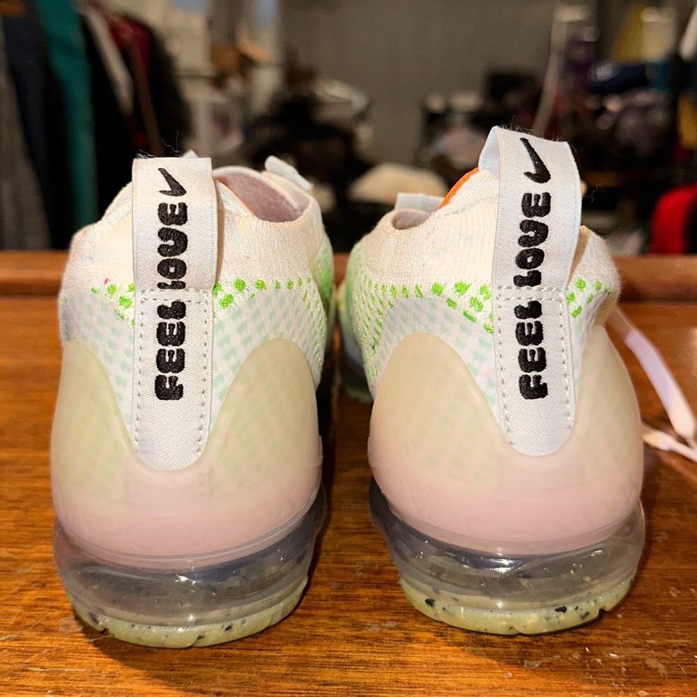 NWOT Women’s nike vapor max 2021 size 7 - Picture 5 of 6
